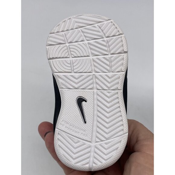 Nike Baby Team Hustle D7 Black High Top Shoes US size 2C - Picture 16 of 16